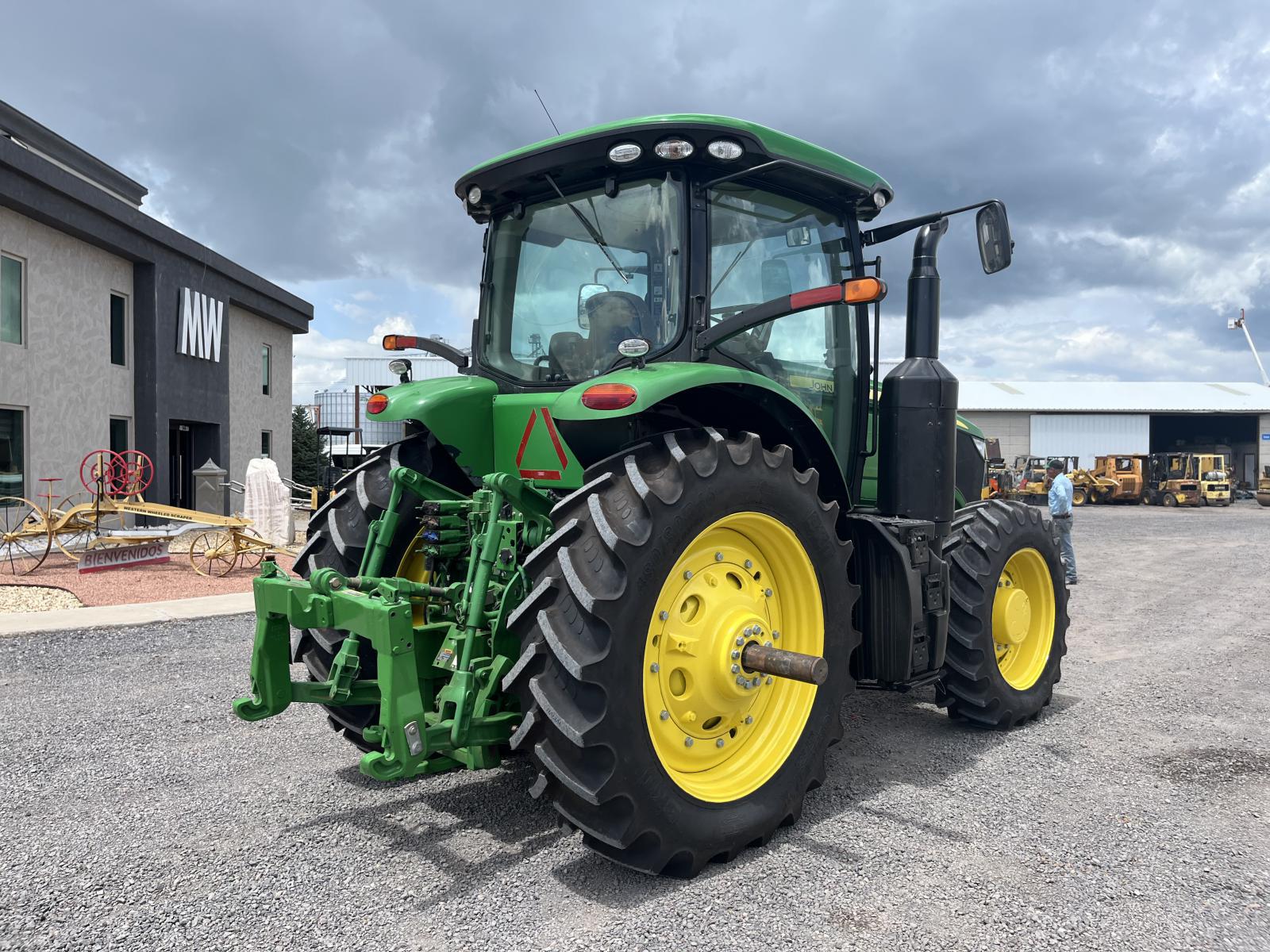 ./imagenes/INVOICE/2019/18103/JOHN DEERE 7270R (12).JPG